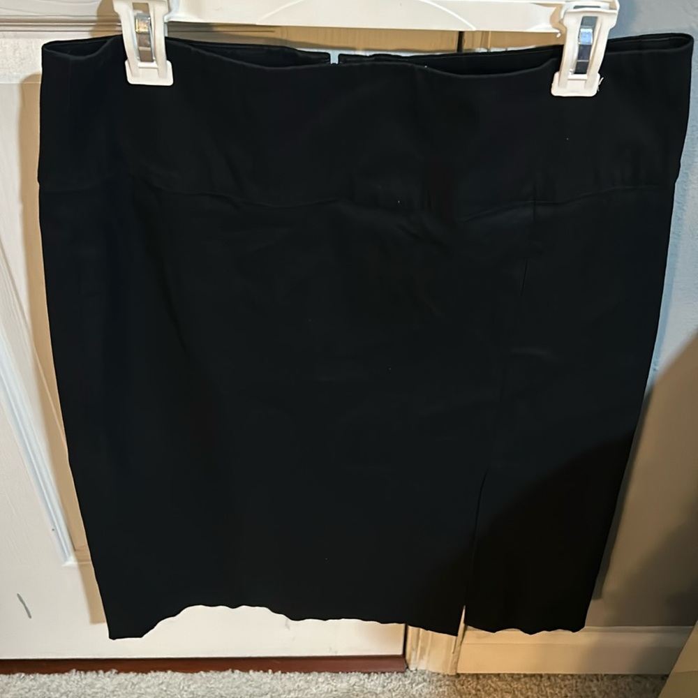 Banana Republic size 10 Stretch black skirt